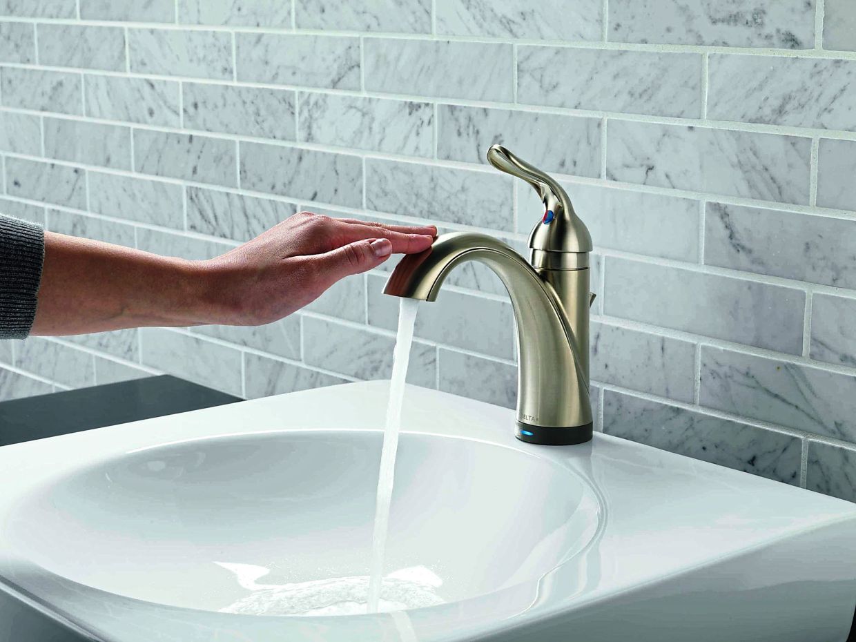 With a homemade solution, faucets can look as good as new. — Filepic