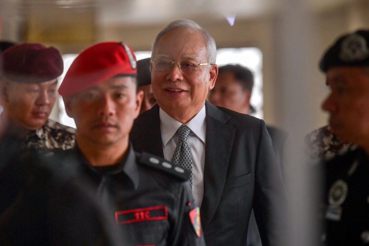 Najib was not asked about funds transfer, says MACC witness - Vimarsana News