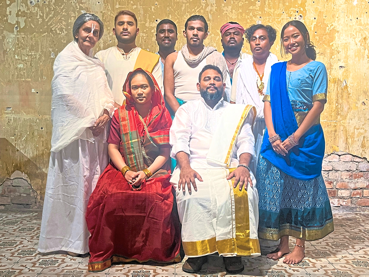 'Leela Jhansi' theatre show narrates a tale of stolen childhood - Vimarsana News