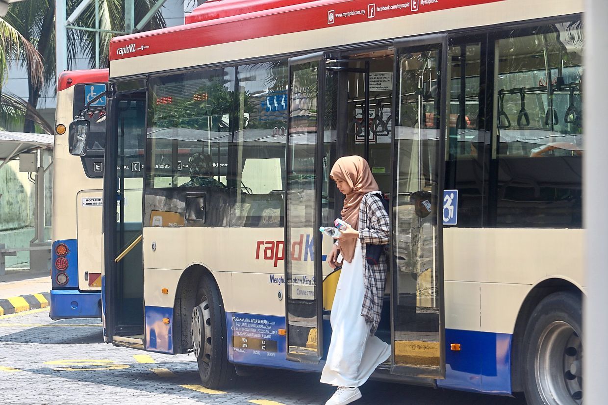 Two new "on-demand" van services to debut in Petaling Jaya - Vimarsana News