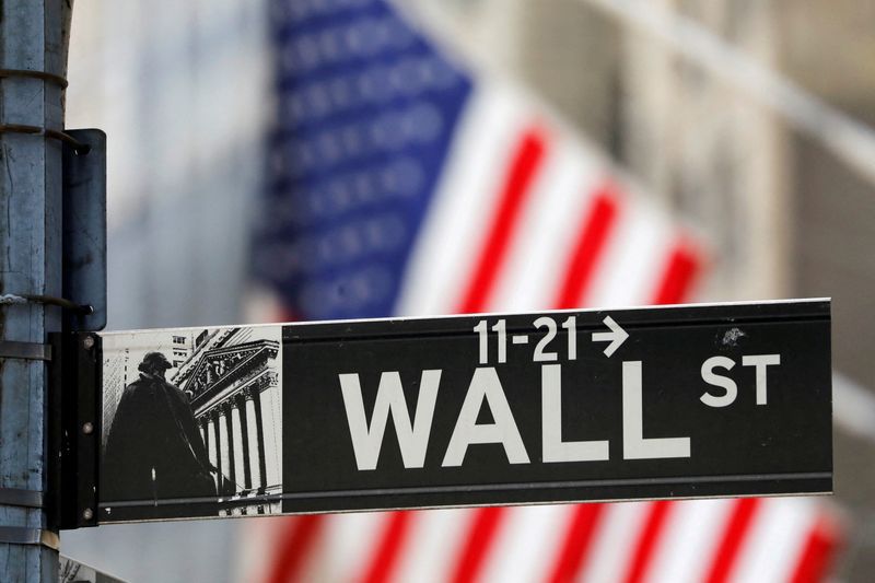 US stocks fall as markets weigh wage data, Fed meeting The Star