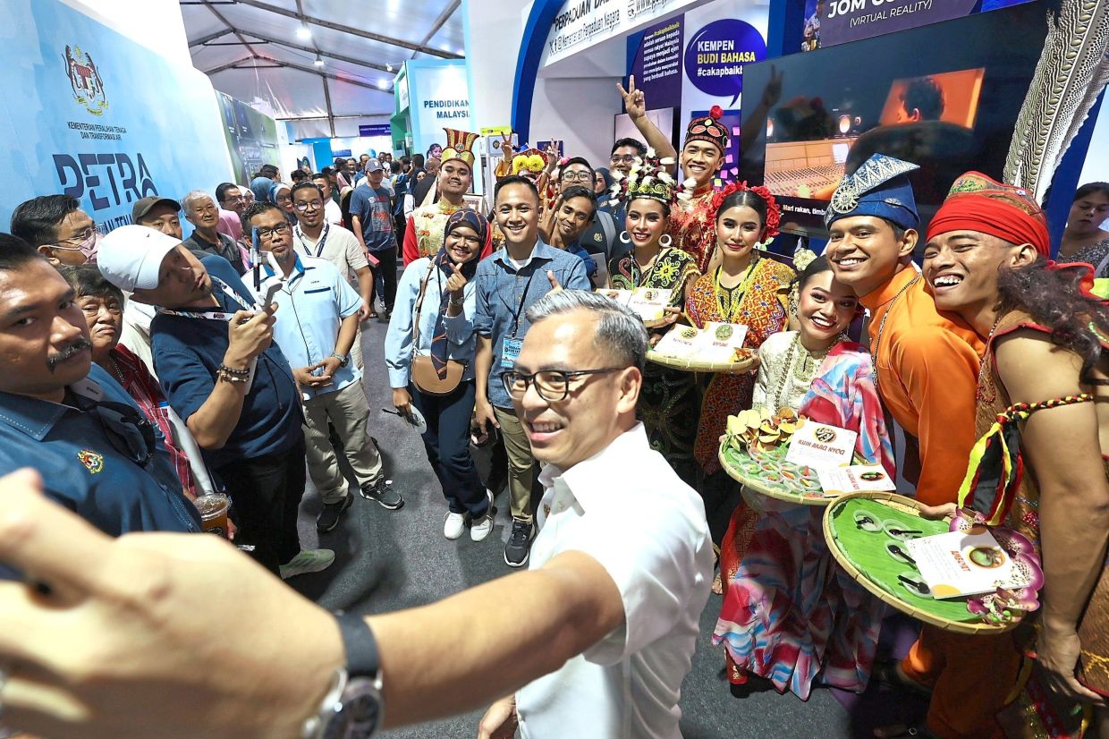 Malaysia's Press Freedom Index position still good, says Fahmi - Vimarsana News