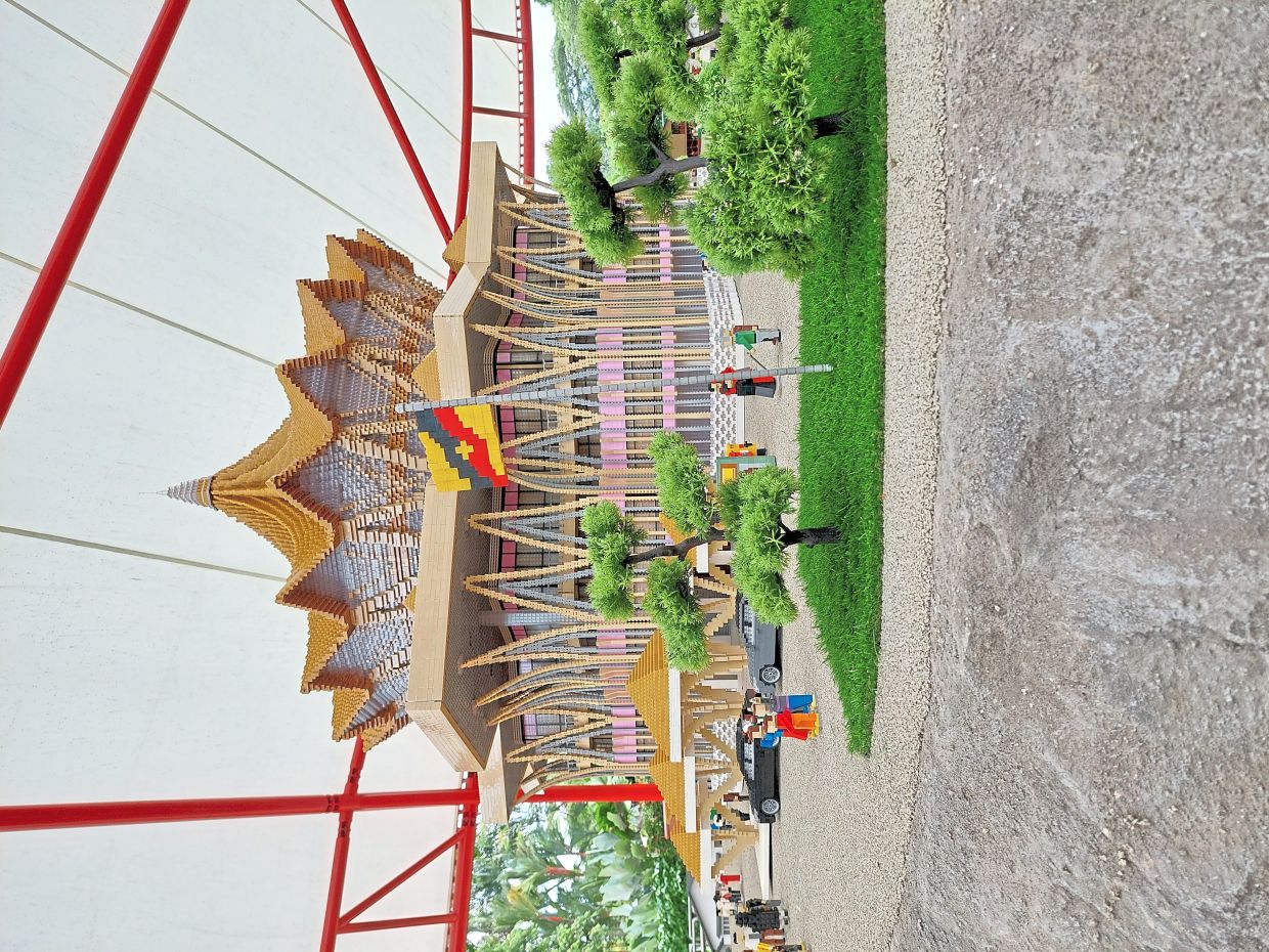 The Sarawak State Legislative Assembly, the largest Lego model in Miniland Amazing Malaysia, is a breathtaking build.