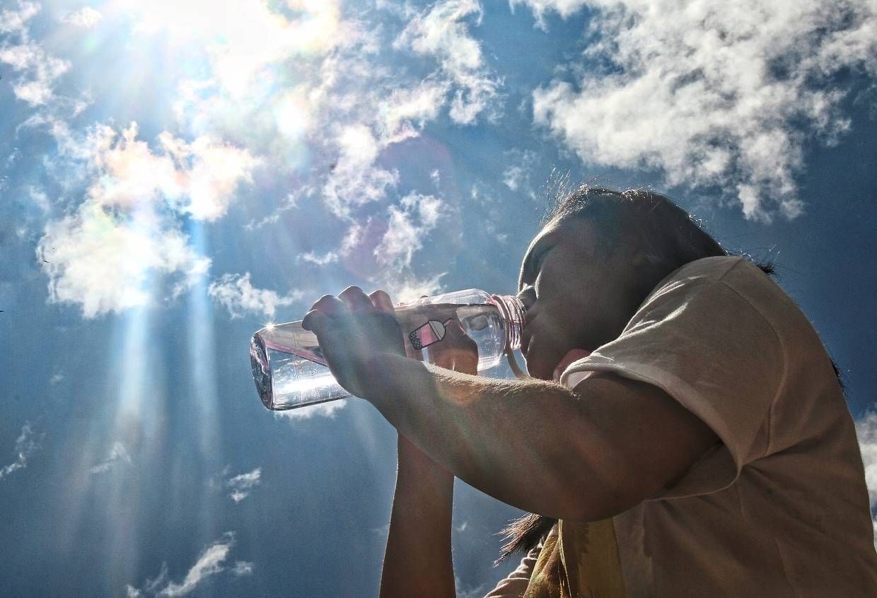 Laos experiences power shortage amid searing hot weather - Vimarsana News