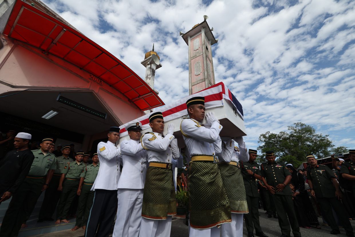 Malbatt's Sergeant Faridah laid to rest after passing away in Lebanon - Vimarsana News