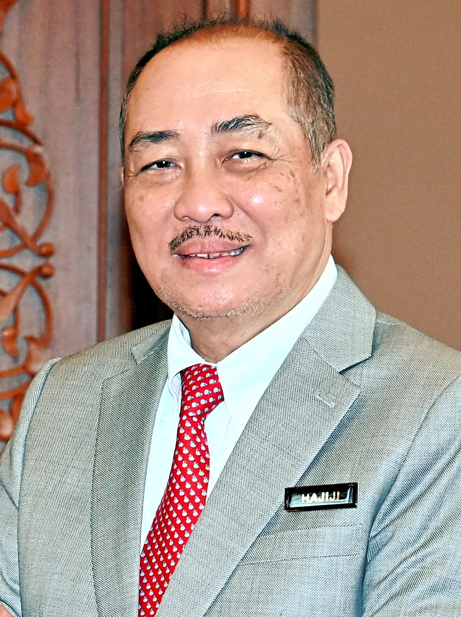 Rumblings: Recent moves seem to be unpopular within Sabah’s ruling coalition, GRS, led by Hajiji. — Filepics/The Star