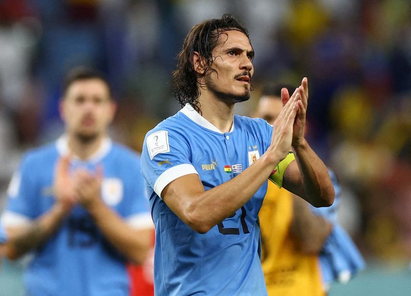 Soccer-Uruguay's Cavani retires from international duty