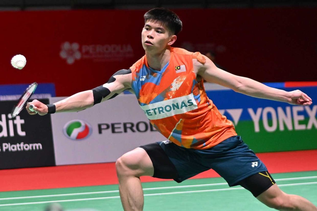 Jun Hao storms into quarter-finals with another upset win at Istora
