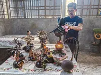 Craftsman turns coconut shells into showpieces