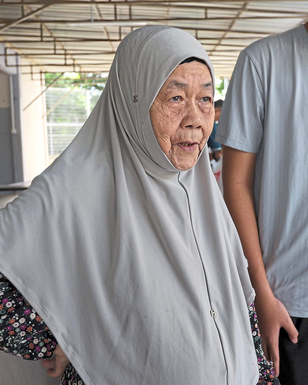 Maznah: A whole chicken only cost me RM10.