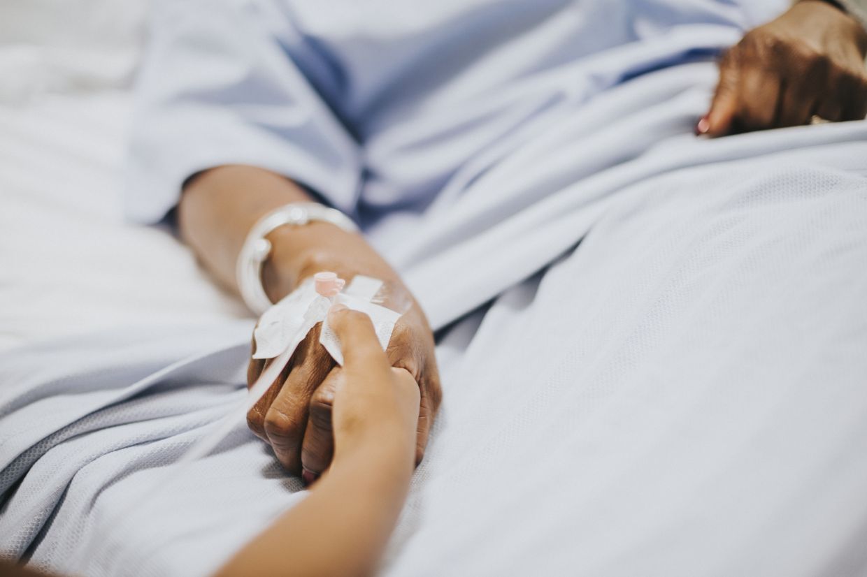 Eleven Gombak food poisoning victims being treated for salmonella
