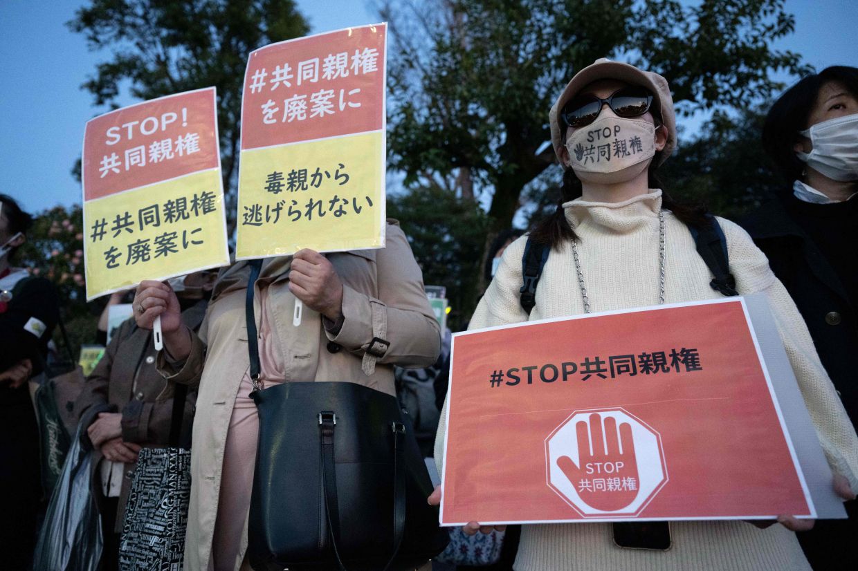 Gender gap fuels disputes as Japan couples get joint custody | The Star