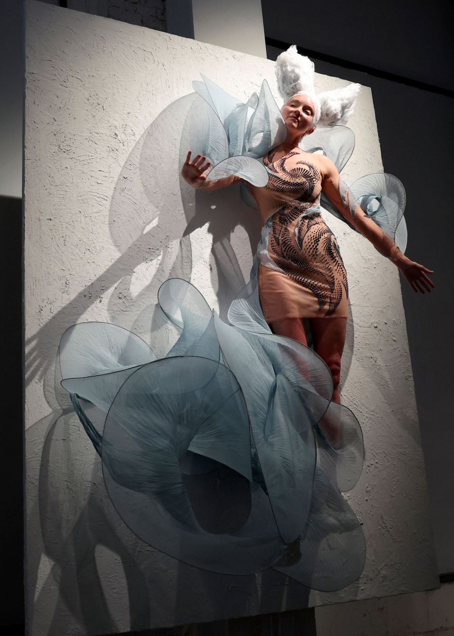 Iris Van Herpen shows bridges fashion and art. Photo: AFP