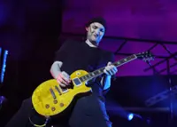 Former Red Hot Chili Peppers guitarist sued for wrongful death in pedestrian collision