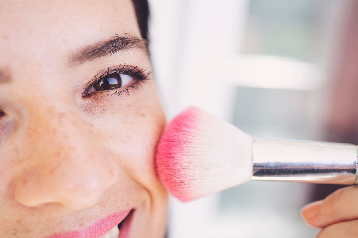 Try out 'pomegranate girl makeup', the beauty trend offering a sunkissed look