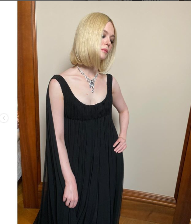 Elle Fanning's hair is one of the more popular bob styles seen on today's popular stars, the midi bob. Photo: Instagram/Elle Fanning