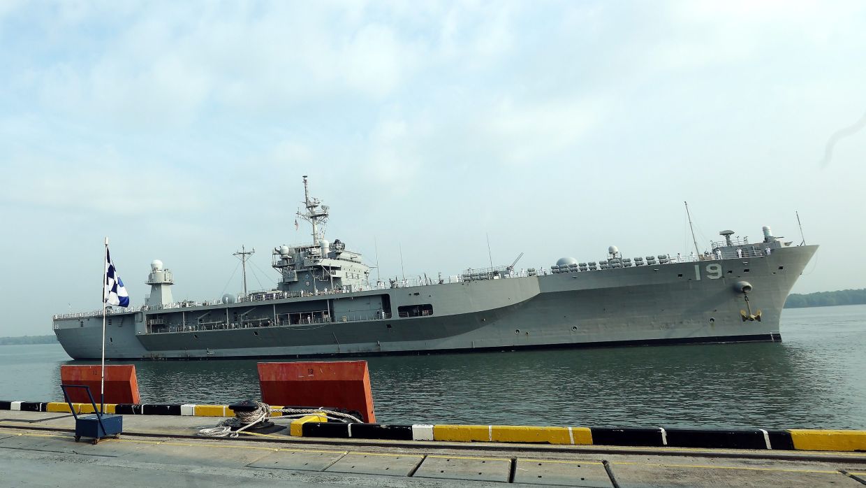 USS Blue Ridge-Besatzung will malaysische Köstlichkeiten probieren ...