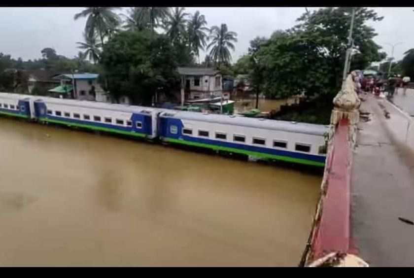 Widespread flooding displaces a large number of people in southern ...