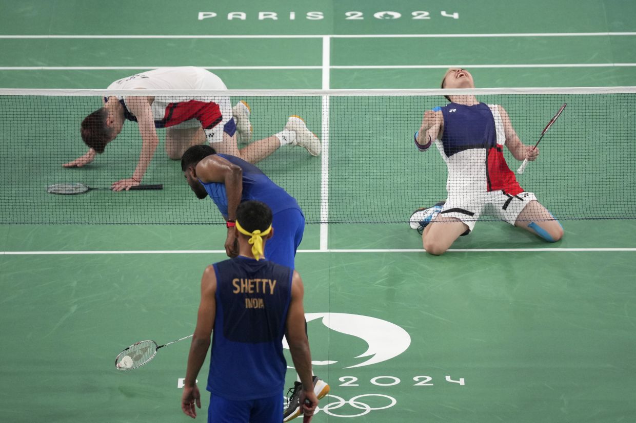 Aaron-Wooi Yik turn on power to knock out Indians Satwiksairaj-Chirag for semis spot