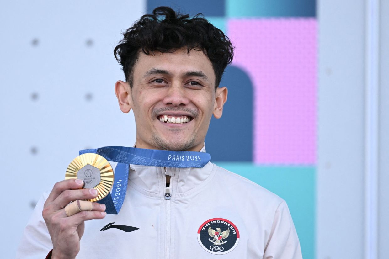 Olympics: Speed climber Veddriq clinches Indonesia's first non-badminton gold