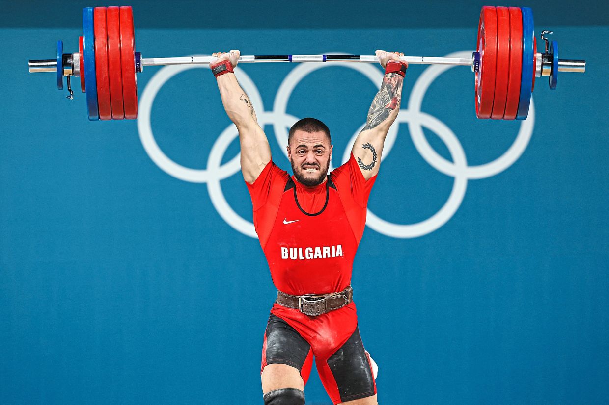 Other Sports: ‘Man from Mars’ Nasar coolly shatters world record | The Star