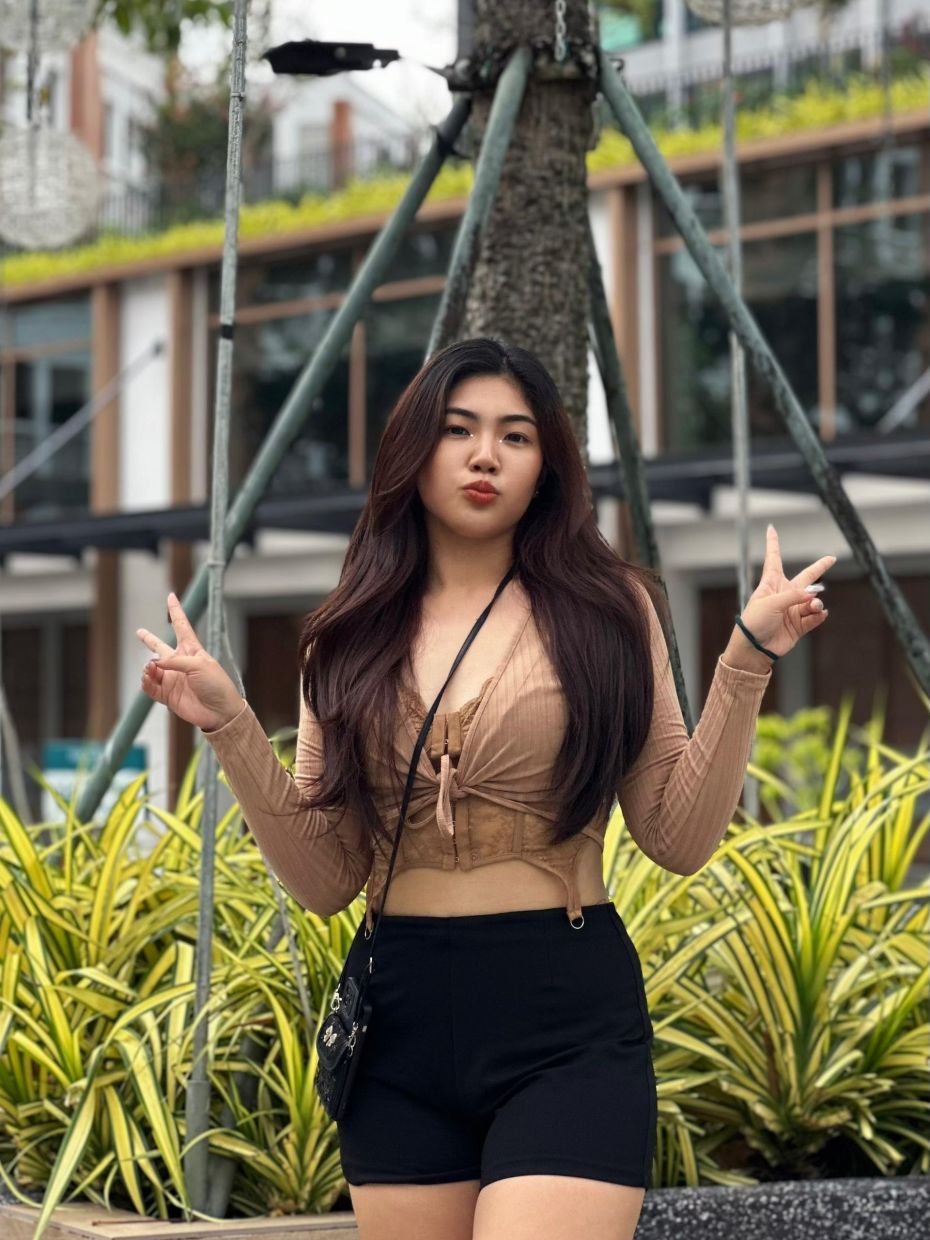 Malaysian Gen Z fashion lovers are focused on dressing the way they like, and they don't feel the pressure to follow trends. Photo: Glydale Goh