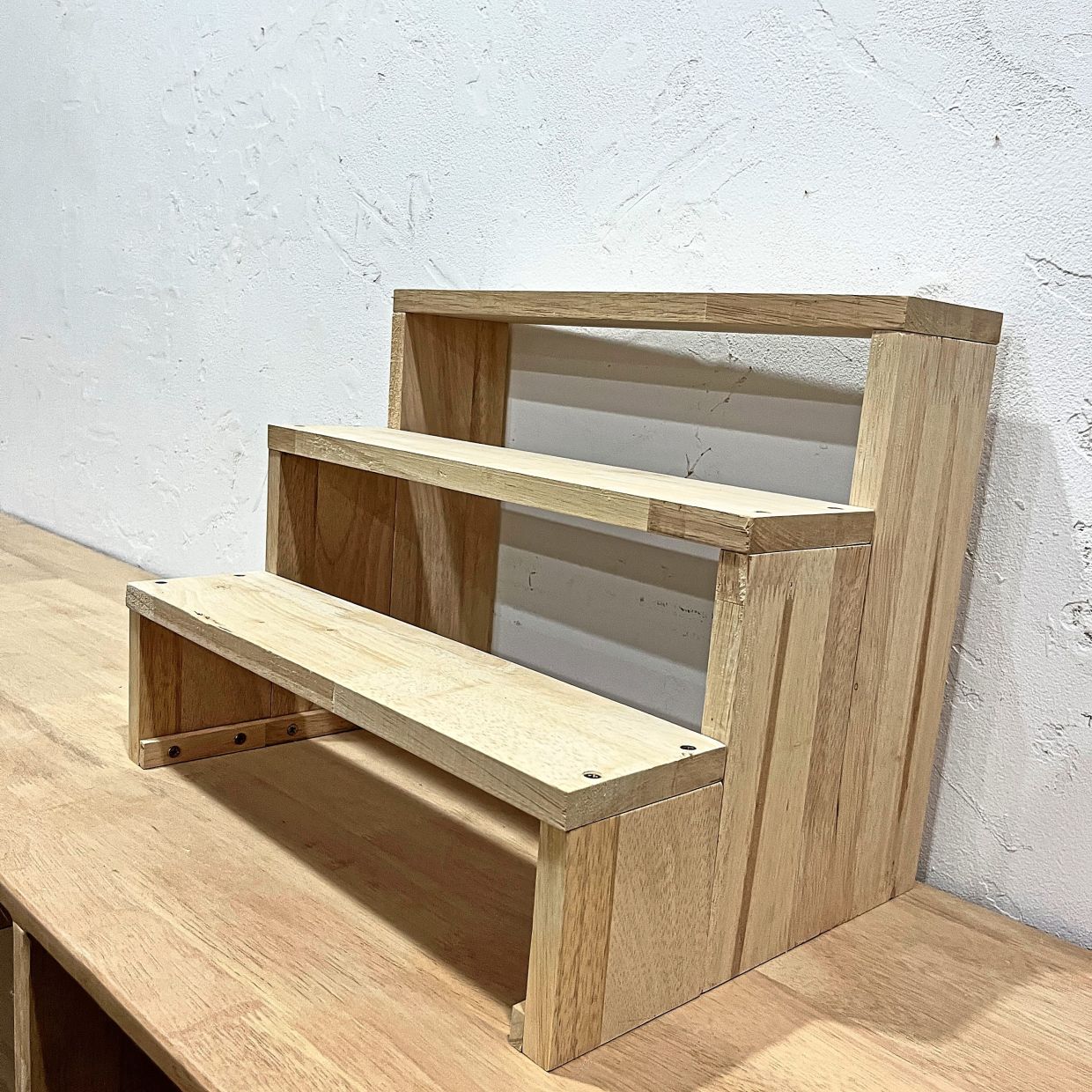 Malaysian self-taught DIYer on how to make a display shelf | The Star