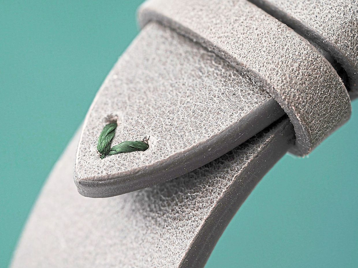 Stitching and tapered end details on the leather strap of the limited-edition Augsburg Grün and Aachen Grün 42.