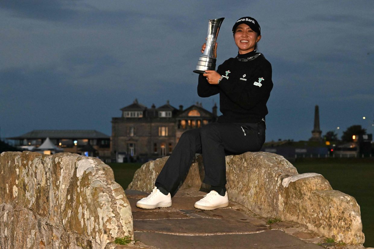 Lydia Ko on a high... Kiwi golfer completes 'Cinderella-like story' by ...