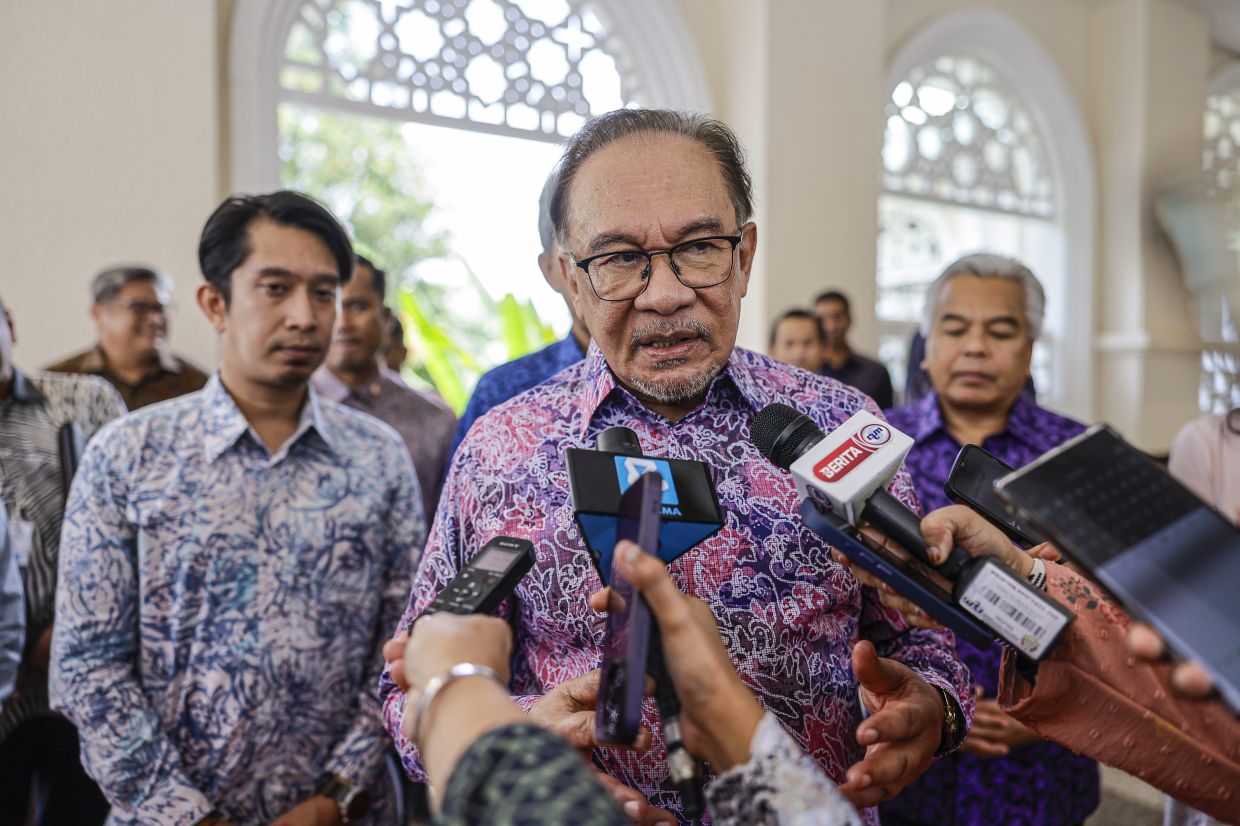 Anwar hails Brunei Sultan’s unwavering support
