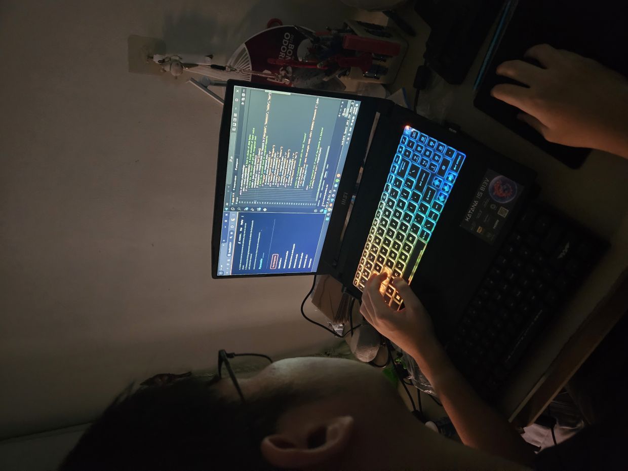 Jason Kong Zheng Yang, a Year 1 student in BSc (Hons) Computer Science with AI, contributed to the hangman game (which helps visitors discover Kristang language keywords) and the speech recognition software.