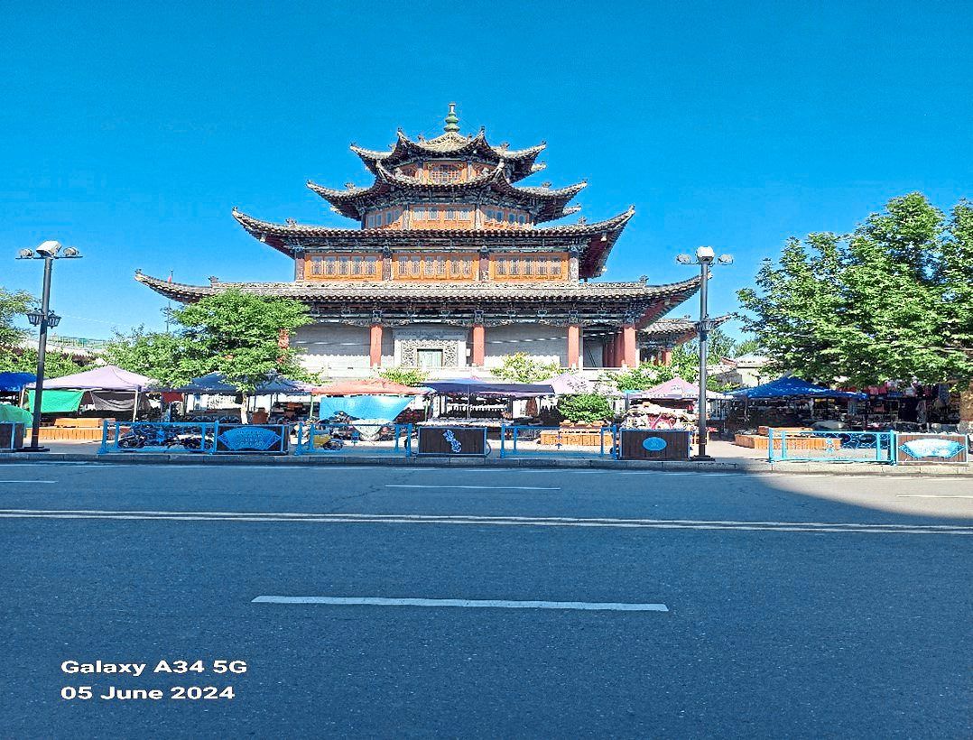 Shaanxi Mosque was built in 1781.