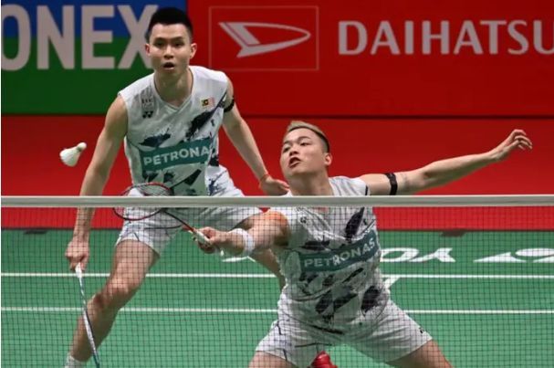 Aaron-Wooi Yik, Sze Fei-Izzuddin reach China Masters quarters