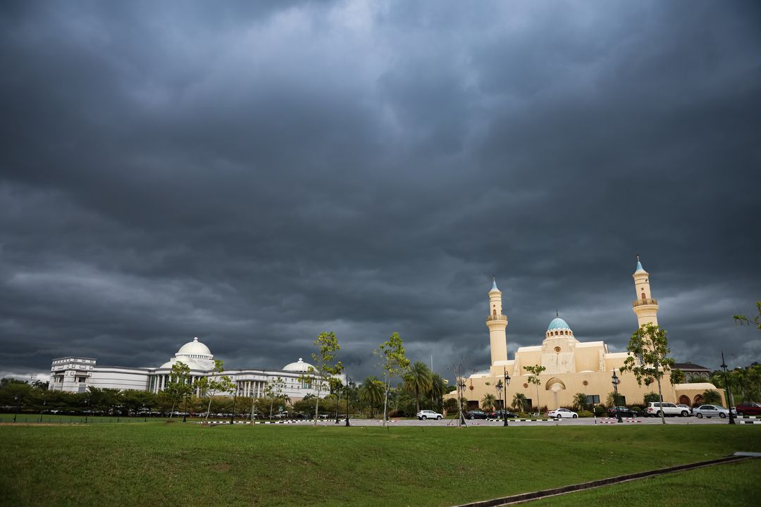 Here comes the rainy season - showers and thunderstorms expected across ...
