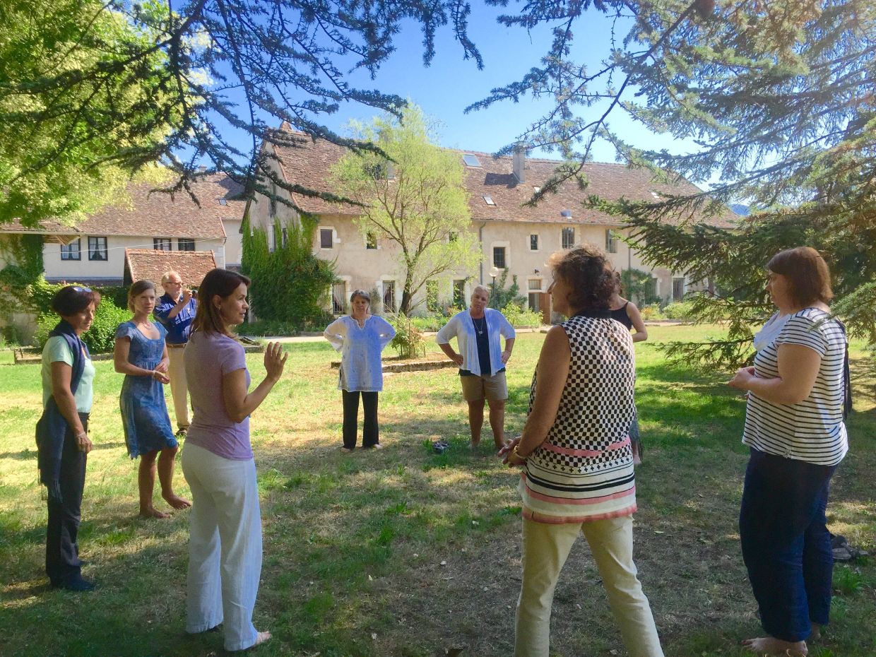 Being attuned to our surroundings and recognising how they influence our thoughts and behaviours can lead to more intentional decision-making. — Filepic
