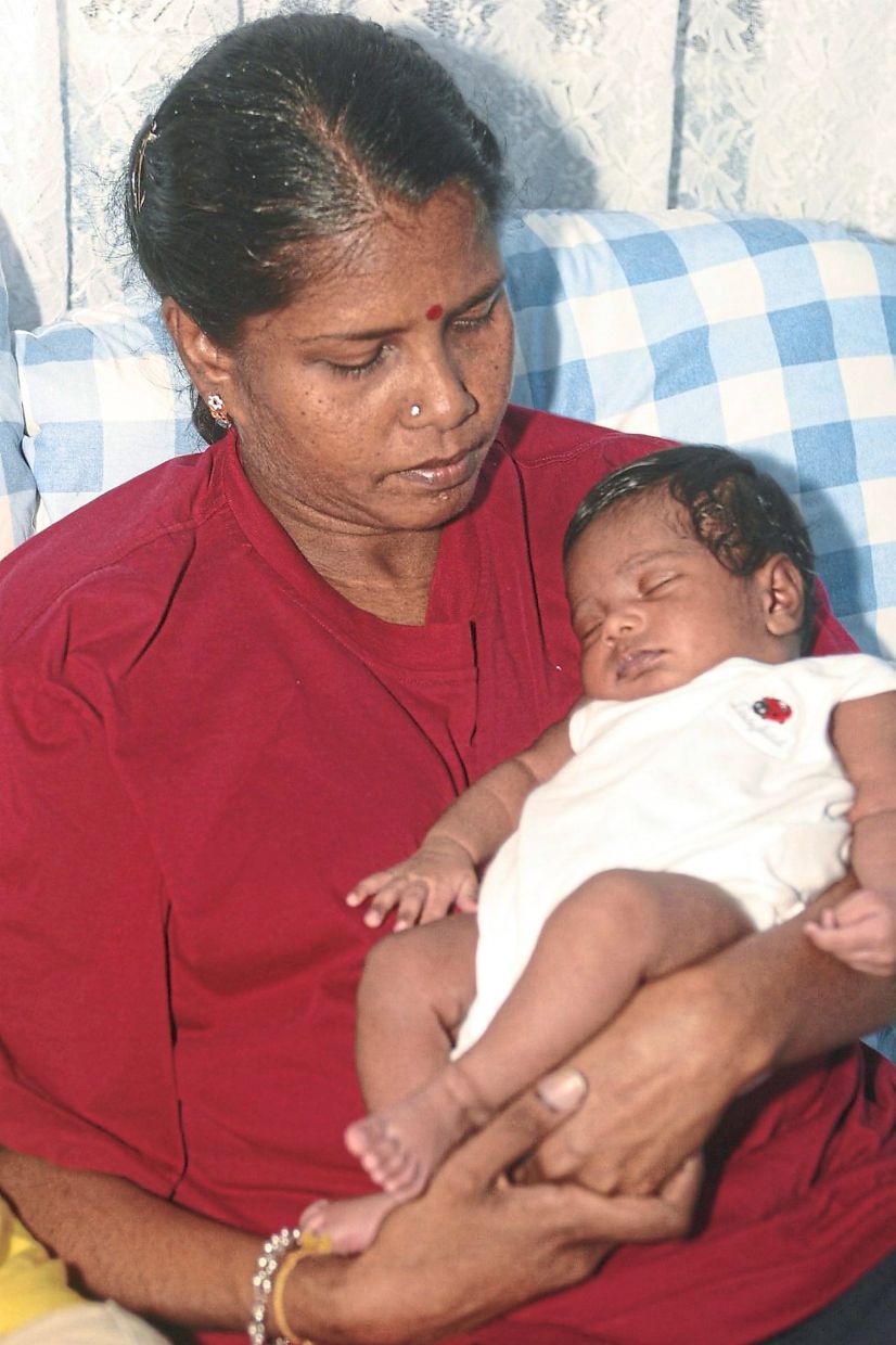 Thulaashi pictured with her mother Annalmary Lurudu a few days after the incident.