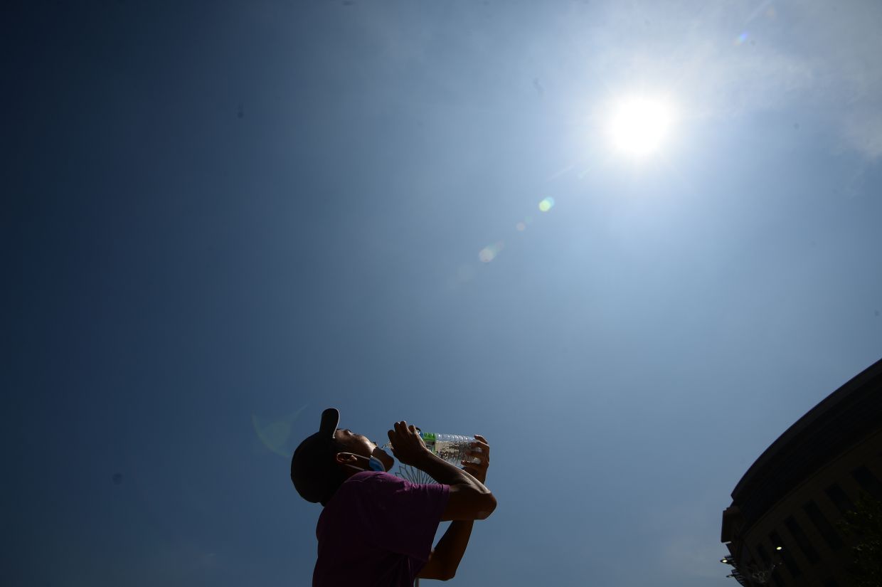 Climate change issues remain on agenda