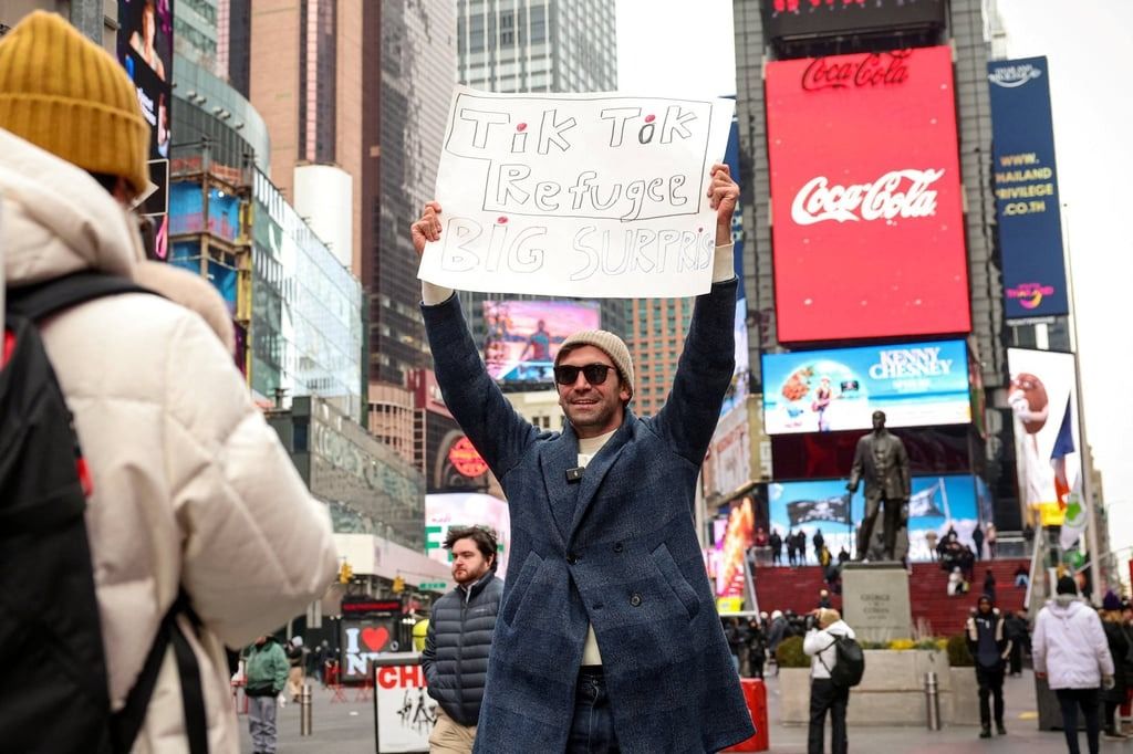 A social media influencer in New York films a video for his RedNote account after leaving TikTok. Photo: Reuters