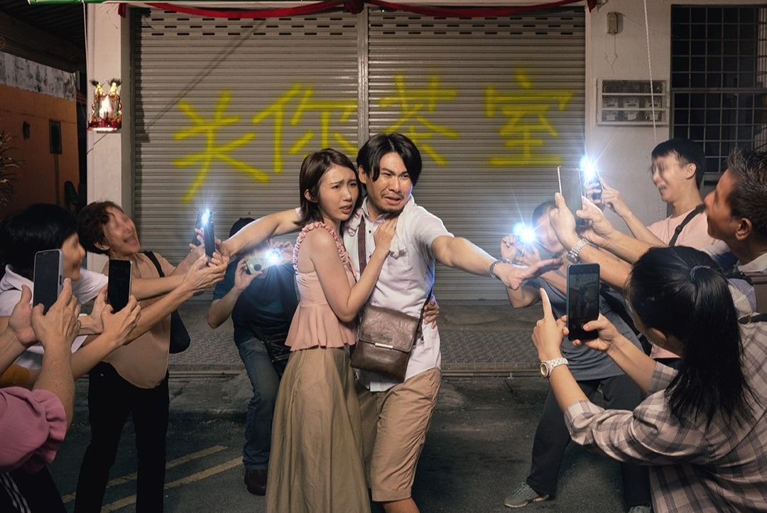 The comedy revolves around a kopitiam owner, whose business falters when he gets into a heated argument with a popular influencer.