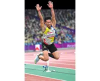 Triple jumper Andre bent on hitting 17m mark this year