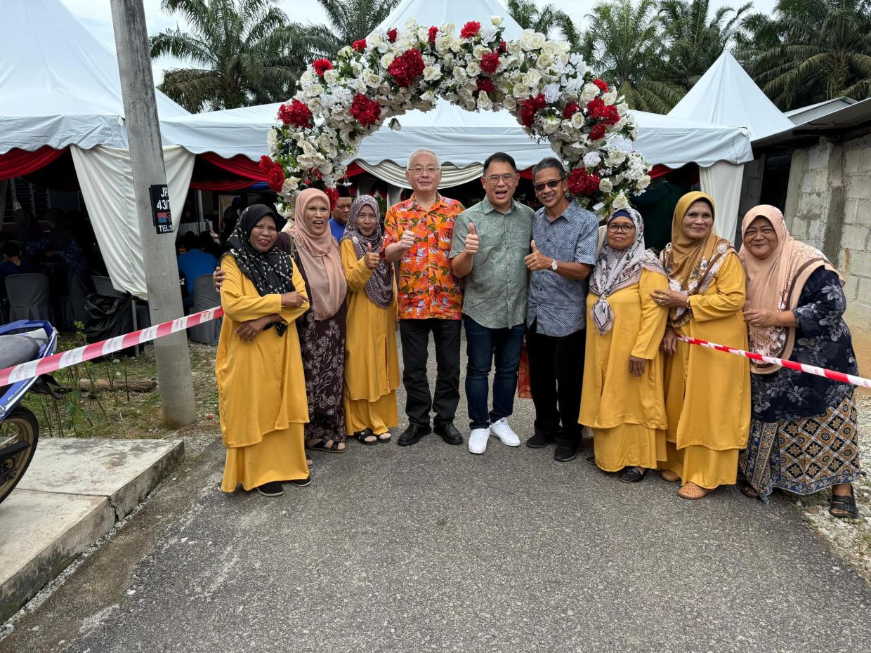 Dr Wee wishes newlyweds a happily ever after | The Star