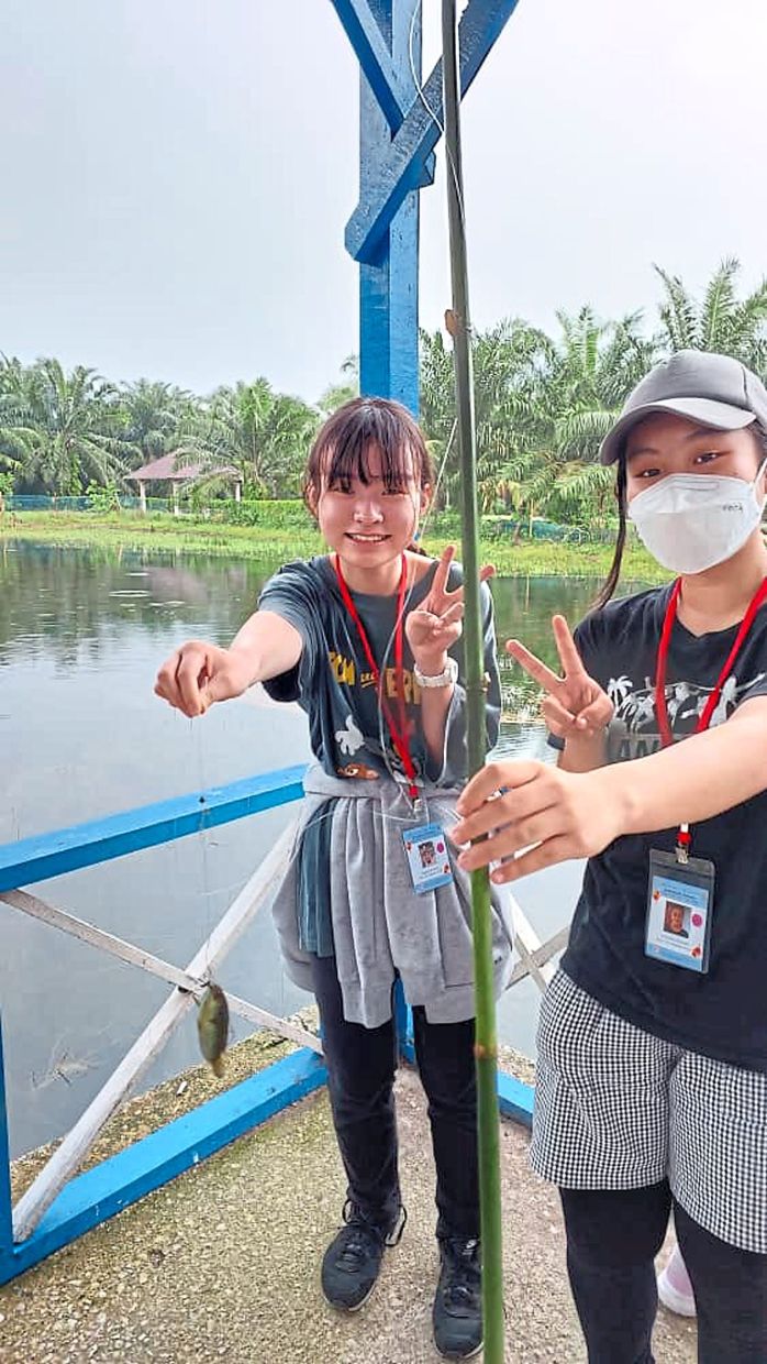 Fishing is among the popular activities offered by homestays and kampungstay packages.