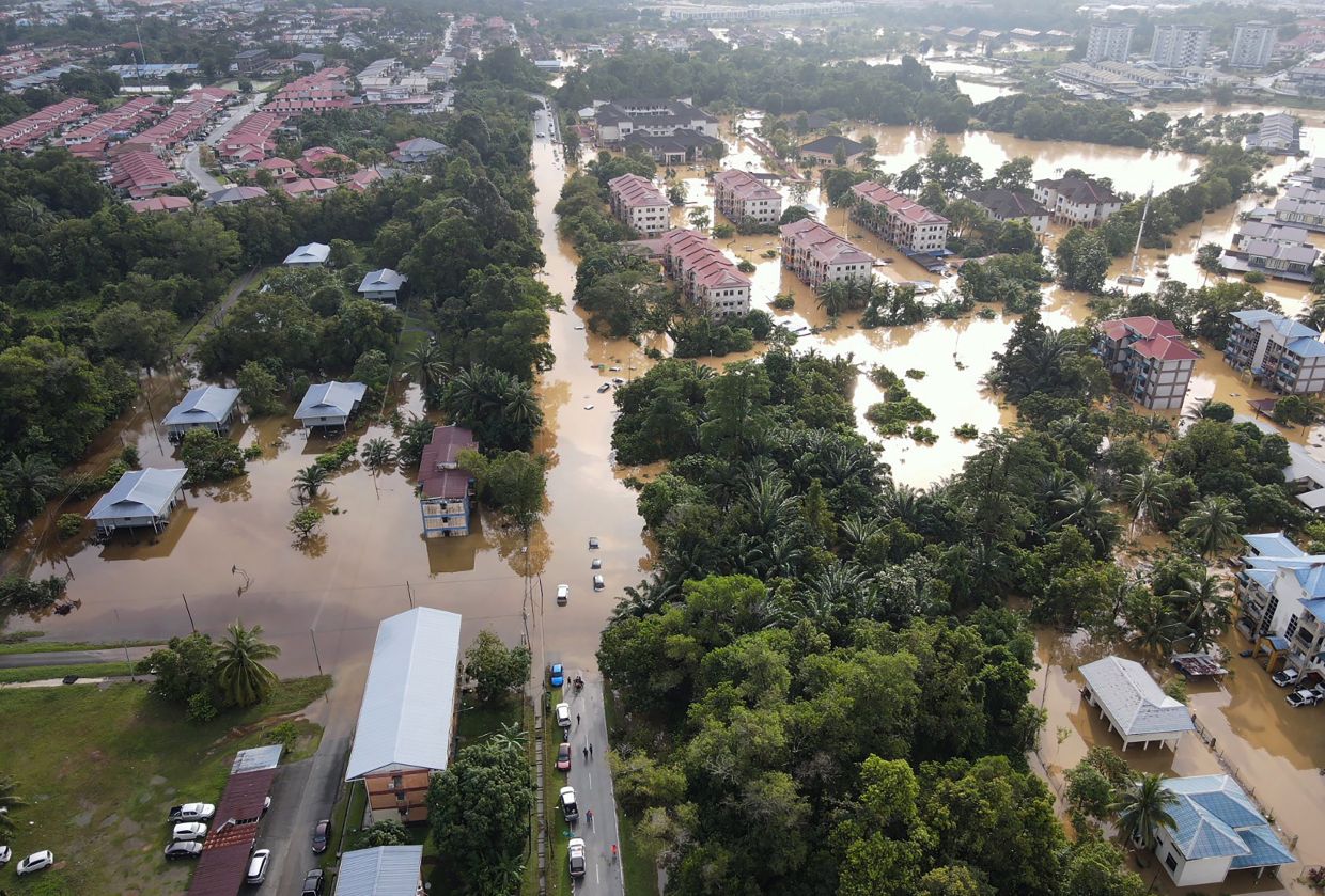 Floods: Over 12,000 still displaced in Sarawak, evacuations increase in Sabah