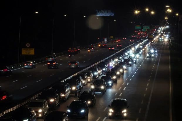 Traffic congestion on major highways expected to go on late into the night, says LLM