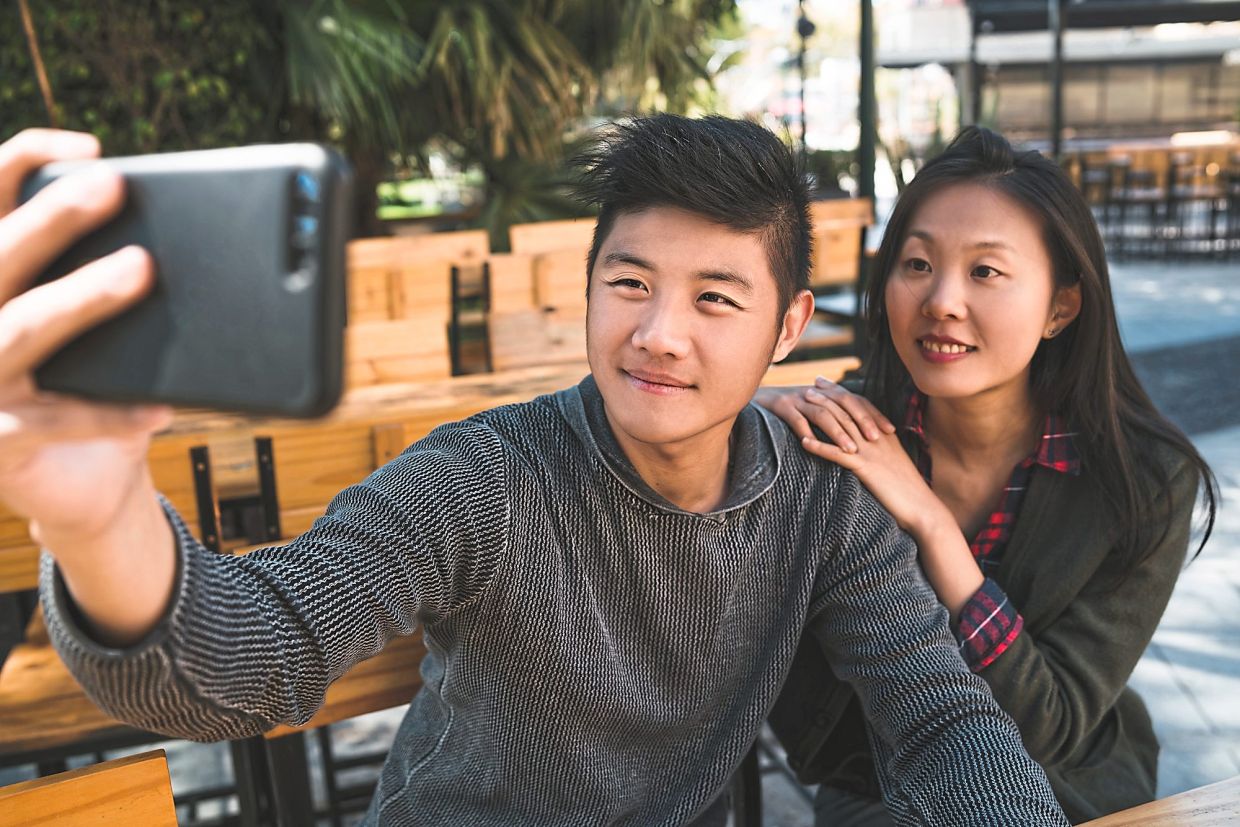 Building genuine connections requires self-awareness, open communication, and a willingness to treat others with respect and dignity. Photo: Freepik