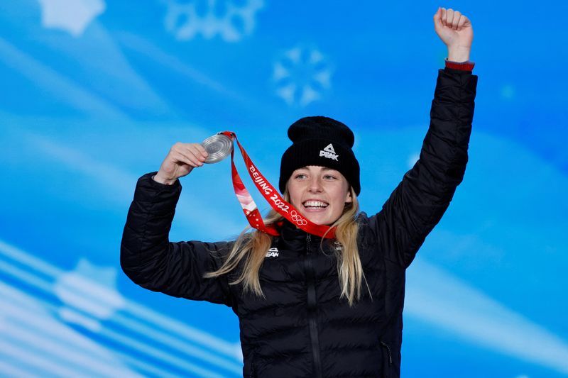 Olympics-New Zealand snowboarder Sadowski-Synnott savours golden return
