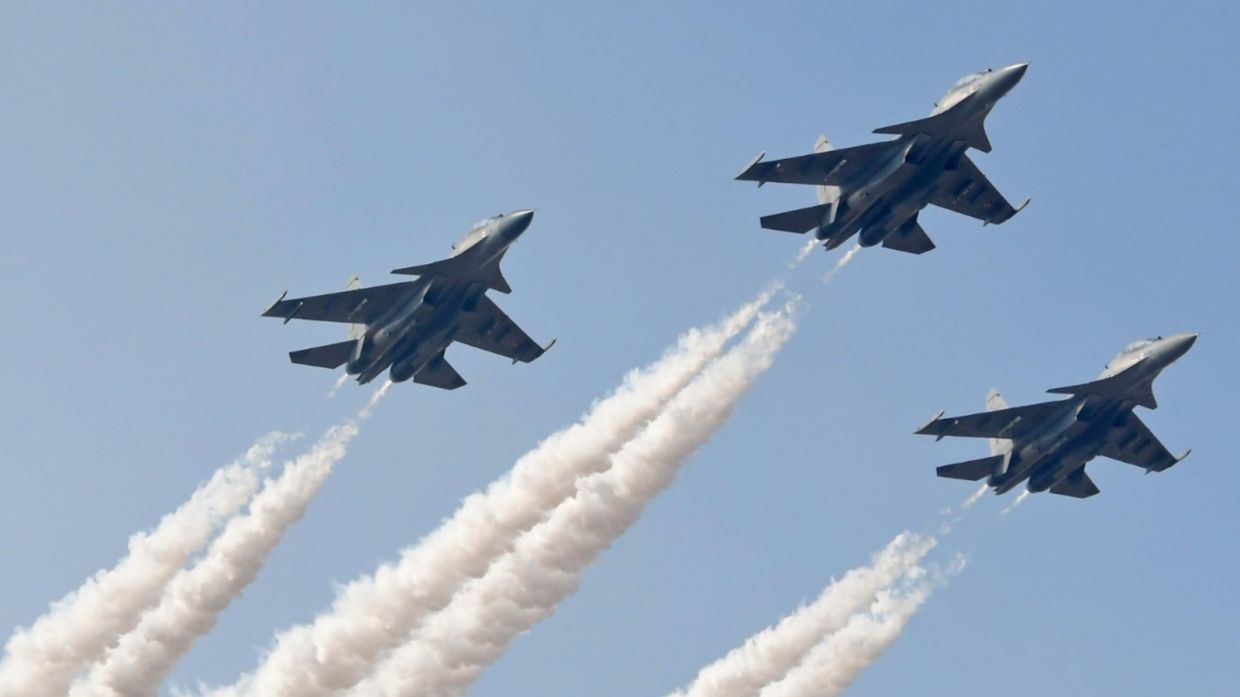 Australia and China at odds over jets interaction over disputed sea