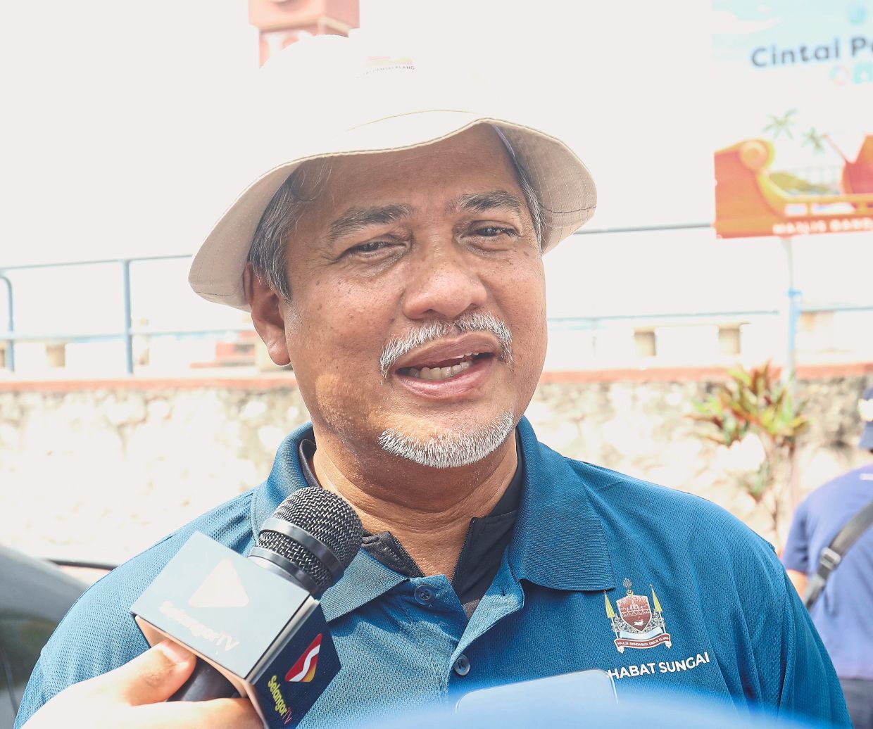 Abd Hamid says the council plans to encourage entrepreneurs to open booths on weekends to sell handicrafts and traditional snacks.