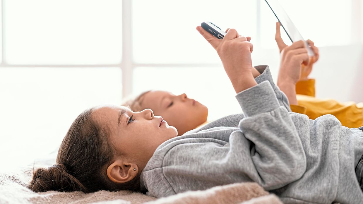 Social media and the rise of the screen-based childhood may have negative effect on kids' reading skills.