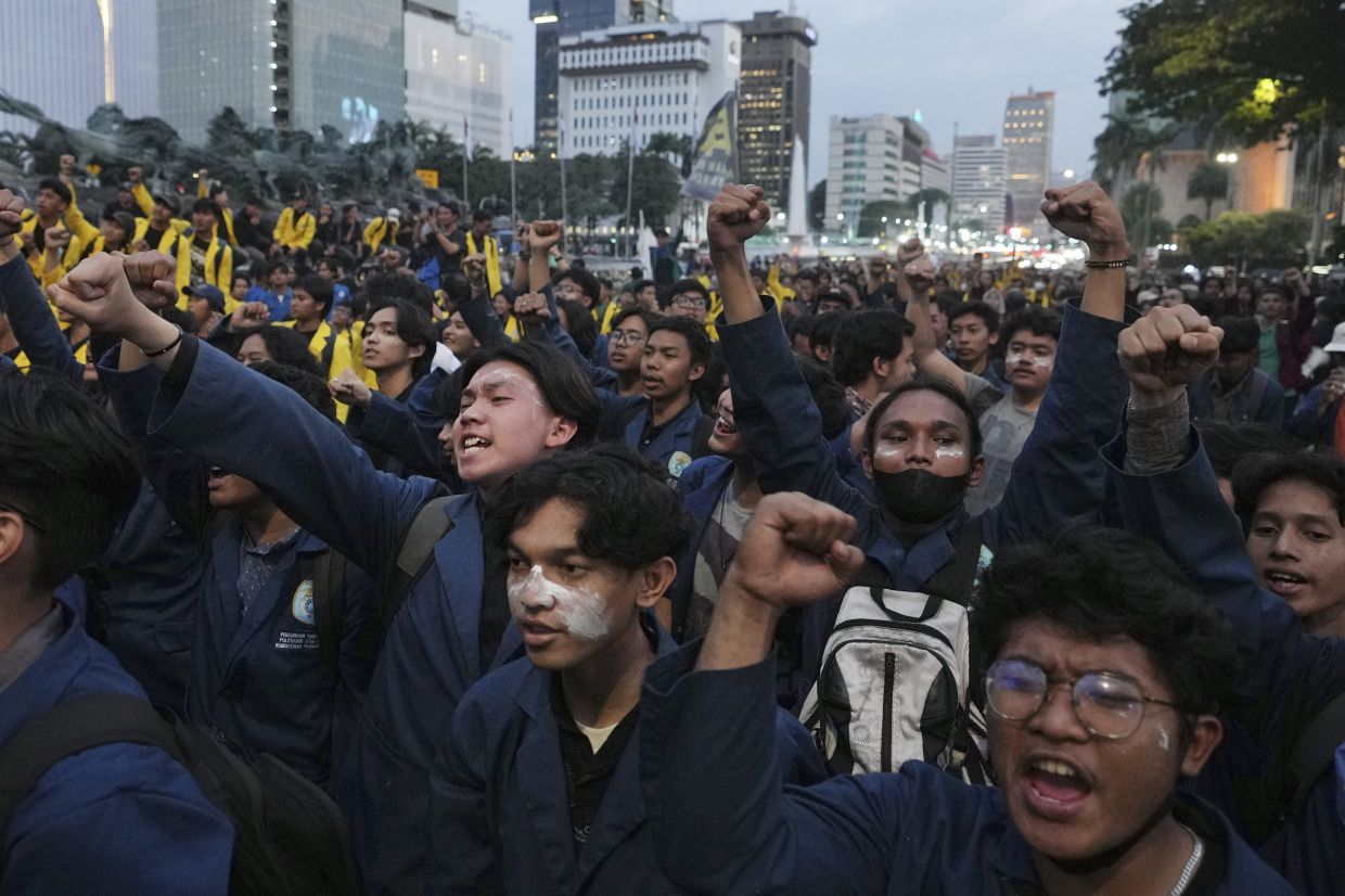 Deep spending cuts in Indonesia trigger protests against Prabowo | The Star
